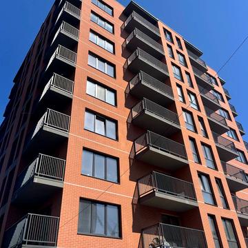 Леоніда Перфецького вул., (Будинок 1)