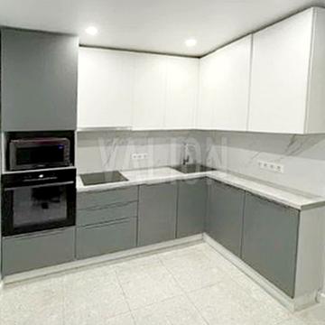 Олександра Попова вул., 15