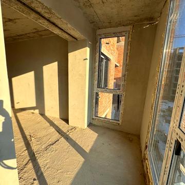 Степана Бандери вул., (Будинок 1)