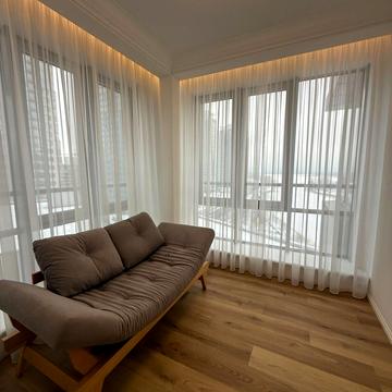 Дніпровська набережна вул., 14-Б