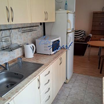 Велика Васильківська вул. (Червоноармійська), 102