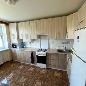 Тернопільська вул., 12а