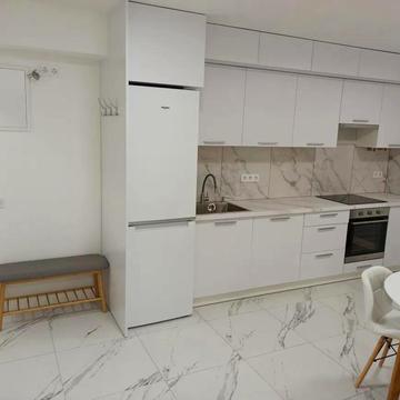 Космічна вул., 3