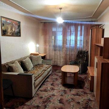 Академіка Павлова вул., 162е