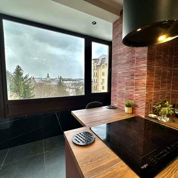 Чернігівська вул., 21