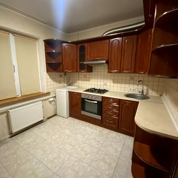 Панаса Мирного вул., 30