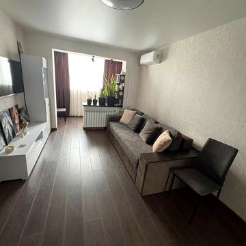 Володимира Івасюка просп. (Героїв Сталінграду), 32