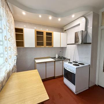 Миколи Закревського вул., 45