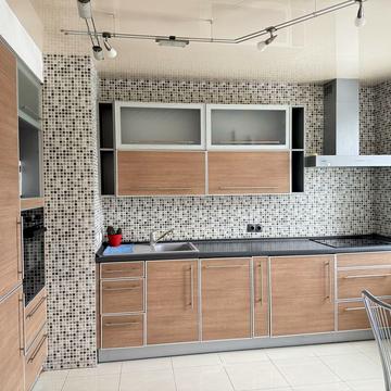 Героїв просп., 46