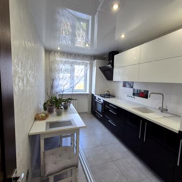 Захисників України вул. (1-го Травня), 5