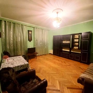 Залізнична вул., 2