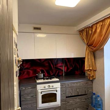 Теплична вул., 38