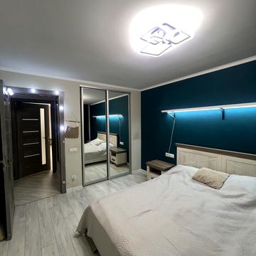 Івана Миколайчука вул., 17Б