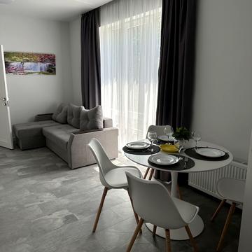 Сімї Кульженків вул. (Петра Дегтяренка), 31-А