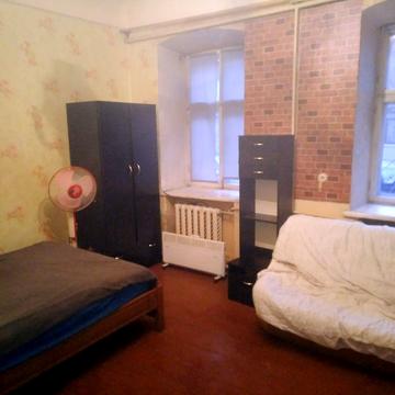 Мала Арнаутська вул., 8