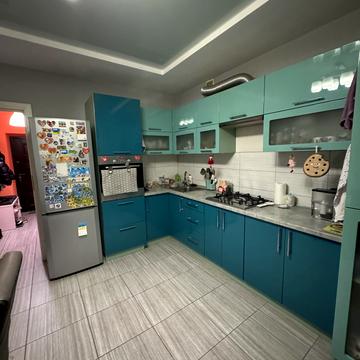 Володимира Івасюка вул., (Будинок)