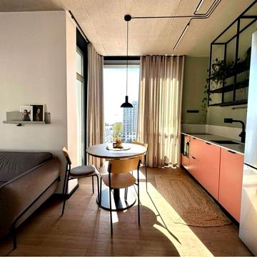 Салютна вул., 2к6