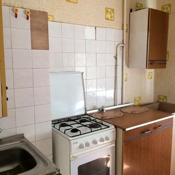 Князя Володимира Великого просп., 131