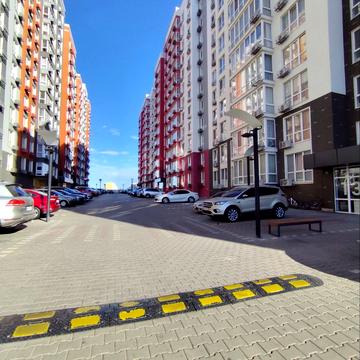 Спрейса вул., 14