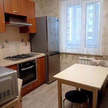 Ревуцького вул., 24/4