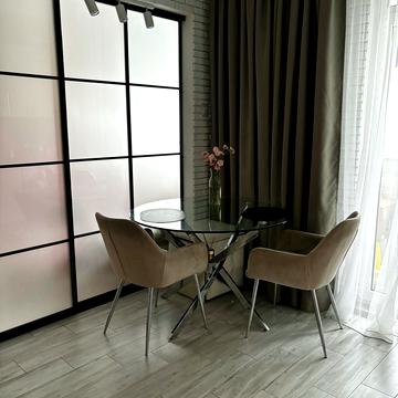 Угорська вул., 14а