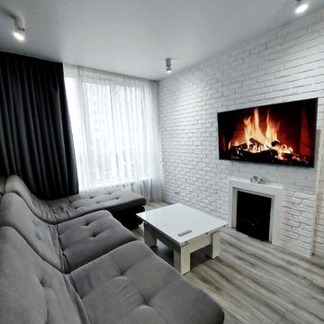 Європейського Союзу просп. (Правди), 45-Б