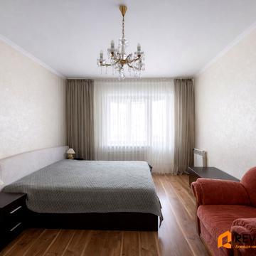 Героїв Дніпра вул., 16