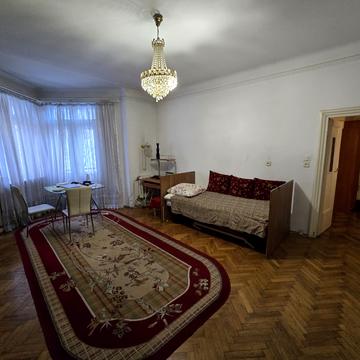 Дмитра Вітовського вул. (), 37