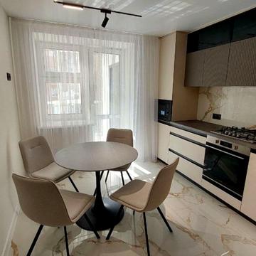 Генерала М. Тарнавського пров., 4