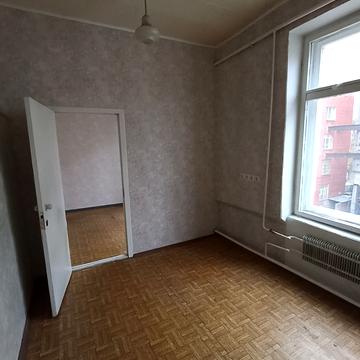 Батумська вул., 11