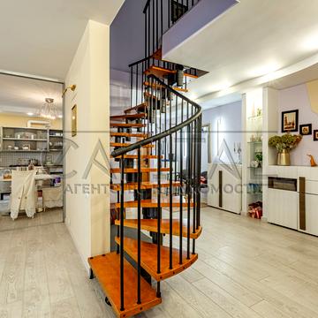 Драгоманова вул., 17