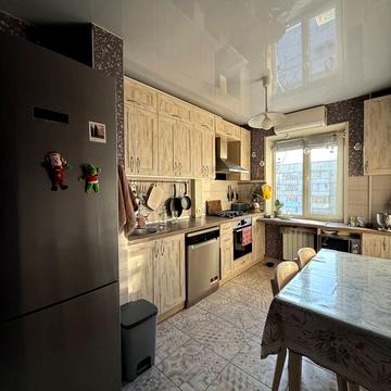 Володимира Івасюка вул. (Головка), 10