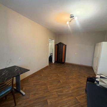 Василя Стуса вул., 27