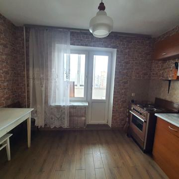 Василя Стуса вул., 27