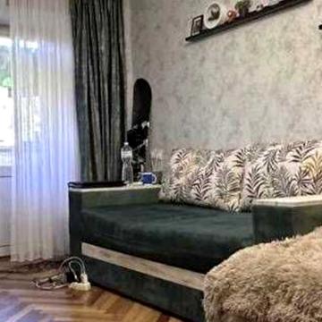 Любомира Гузара просп. (Космонавта Комарова), 30/28