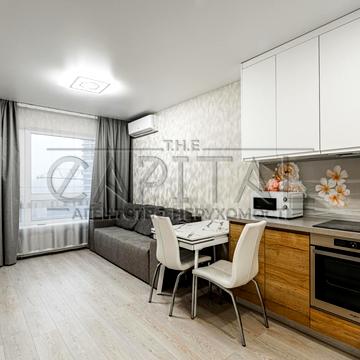 Голосіївський просп. (40-річчя Жовтня), 76