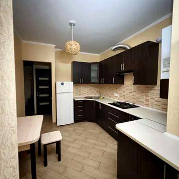 Гетьманська вул., 9