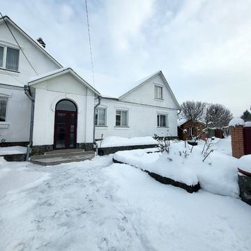 Городня вул., 4