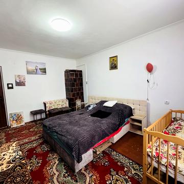 Ярослава Гашека вул., 2