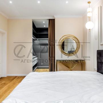 Саперне Поле вул., 5