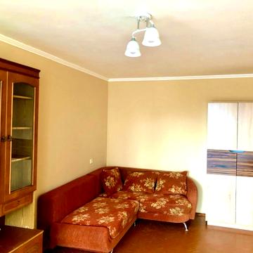 Леся Курбаса просп., 4