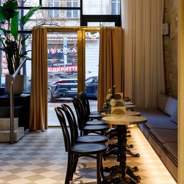 Січових Стрільців вул. (), 12