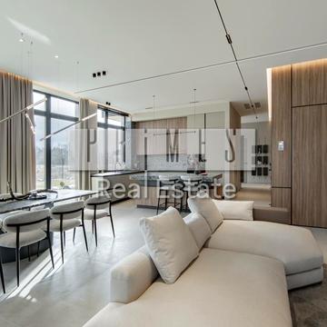 Зоряна вул., 21