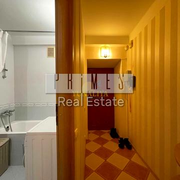 Академіка Філатова вул., 1/22