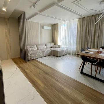 Митрополита Василя Липківського вул. (Урицького), 38