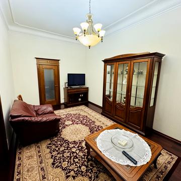 Гетьмана Петра Дорошенка вул. (Жовтнева), 19