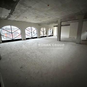 Подільська вул., 70