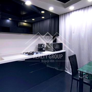 Сонячний мікрорайон вул., 4