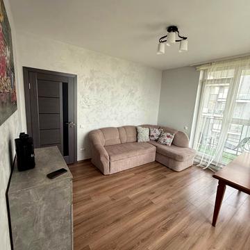 Малоголосківська вул., 36