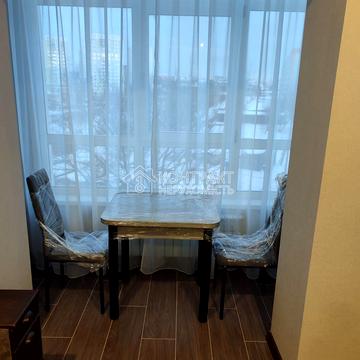 Зернова вул., 6/4